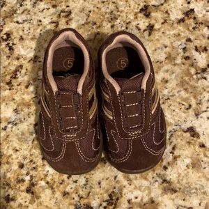 Boys 5T Cherokee Slip-on Sneakers
